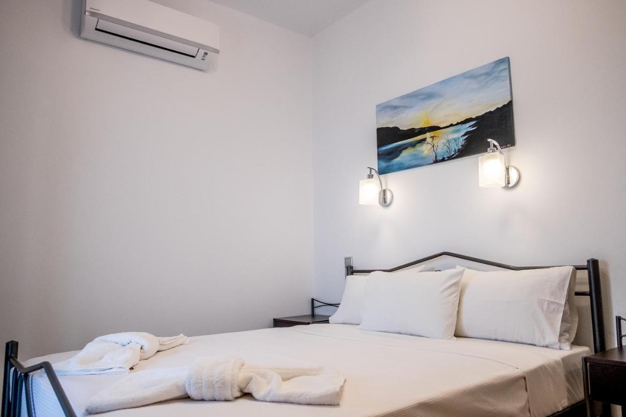 Amousso Beach Villas Marantochori ภายนอก รูปภาพ