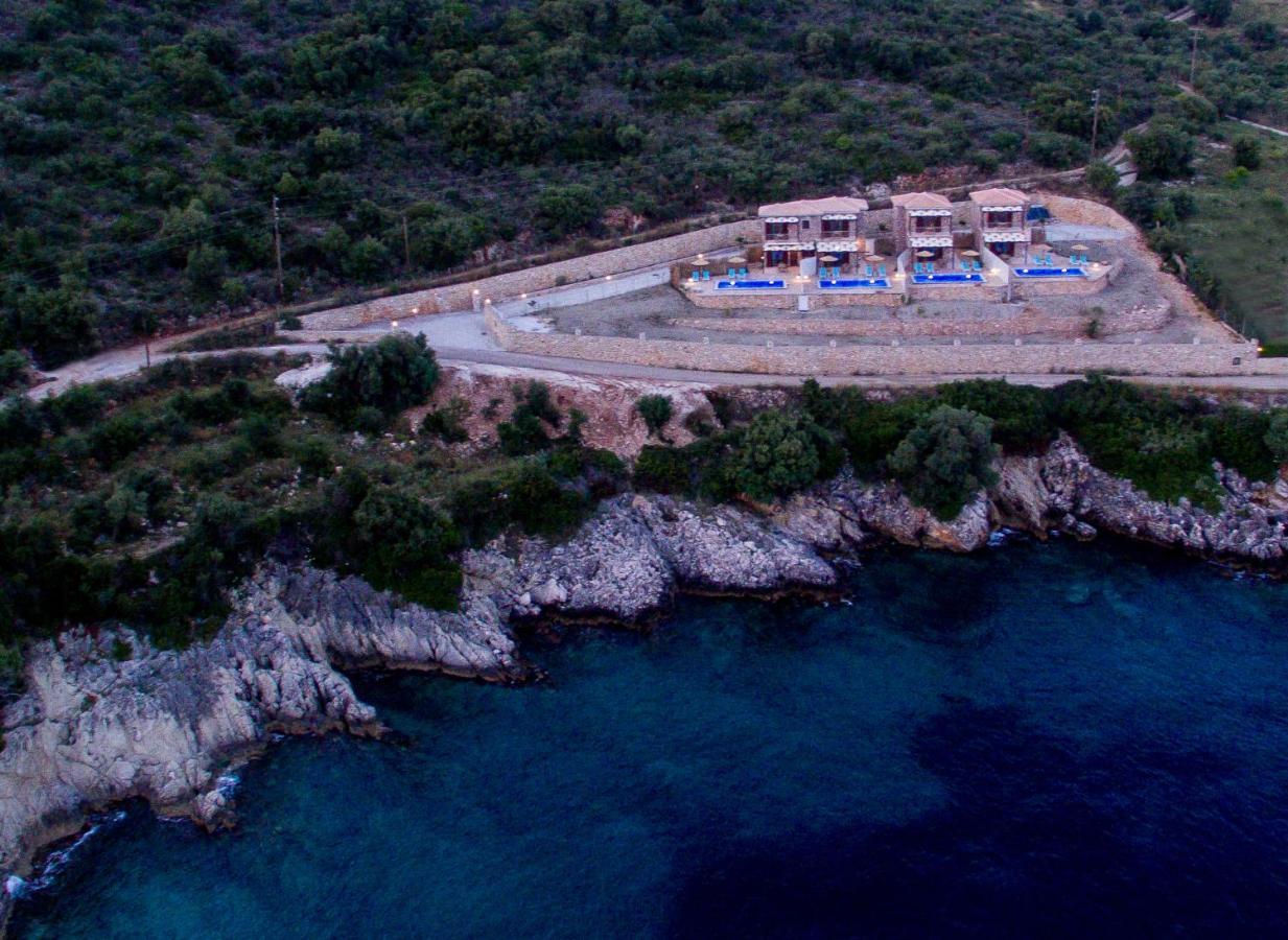 Amousso Beach Villas Marantochori ภายนอก รูปภาพ