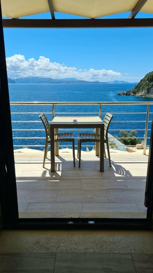 Amousso Beach Villas Marantochori ภายนอก รูปภาพ